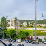 Center By Apartamento *