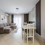 Center By Apartamento *