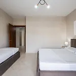 Apartamento Center By *