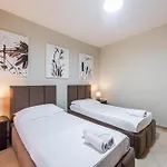 Apartamento Center By *