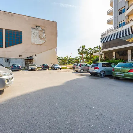 Center By Apartment *