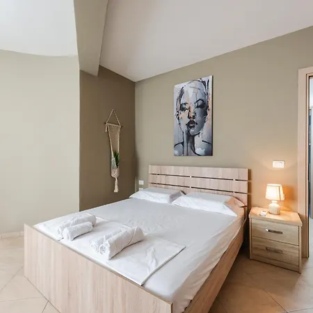 Center By Apartment Vlore