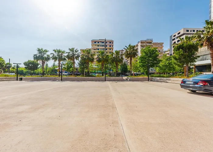 Center By Appartement Vlorë